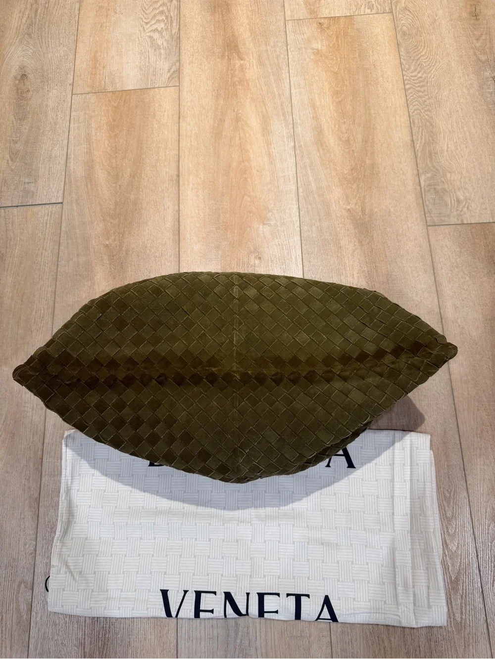 Bottega Veneta Large Hop Hobo Suede Bag - Picture 4 of 9